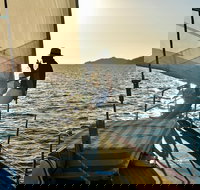 Magnetic Island Twilight Sailing Cruise - Accommodation Main Beach