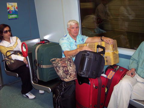 Airport Shuttle Transfer From Sydney City To Sydney Airport - Accommodation Main Beach 3