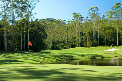 Bonville Golf Resort - Accommodation Main Beach 1