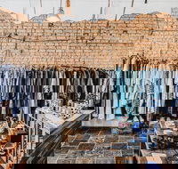 Eva's Sunday - Accommodation Main Beach