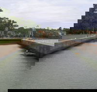 Lock 4 - Accommodation Main Beach