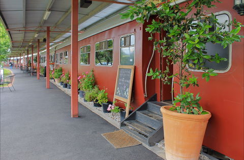 Margate Train - The - Accommodation Main Beach 1