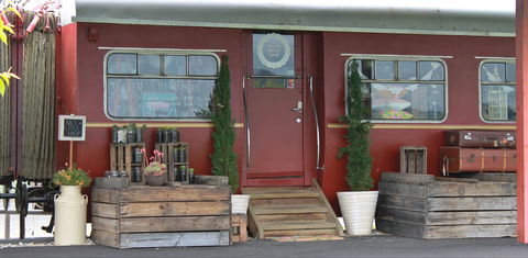 Margate Train - The - Accommodation Main Beach 2