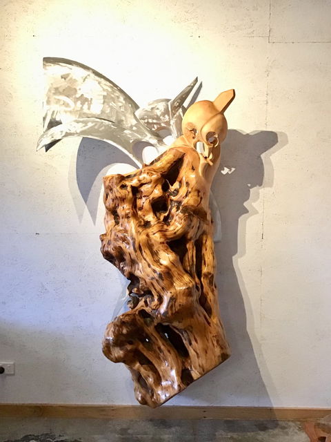 Sculptured Gallery - Accommodation Main Beach 1