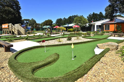 A Maze N Games - Accommodation Main Beach 2