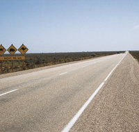 Eyre Highway - Accommodation Main Beach