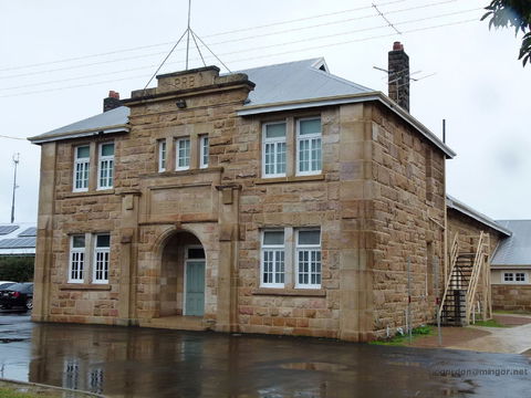 Memorial Hall - Accommodation Main Beach 0
