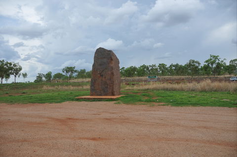 Noel Buntine Memorial - Accommodation Main Beach 0
