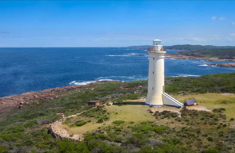 Point Stephens Lighthouse And Fingal Island - Accommodation Main Beach 0