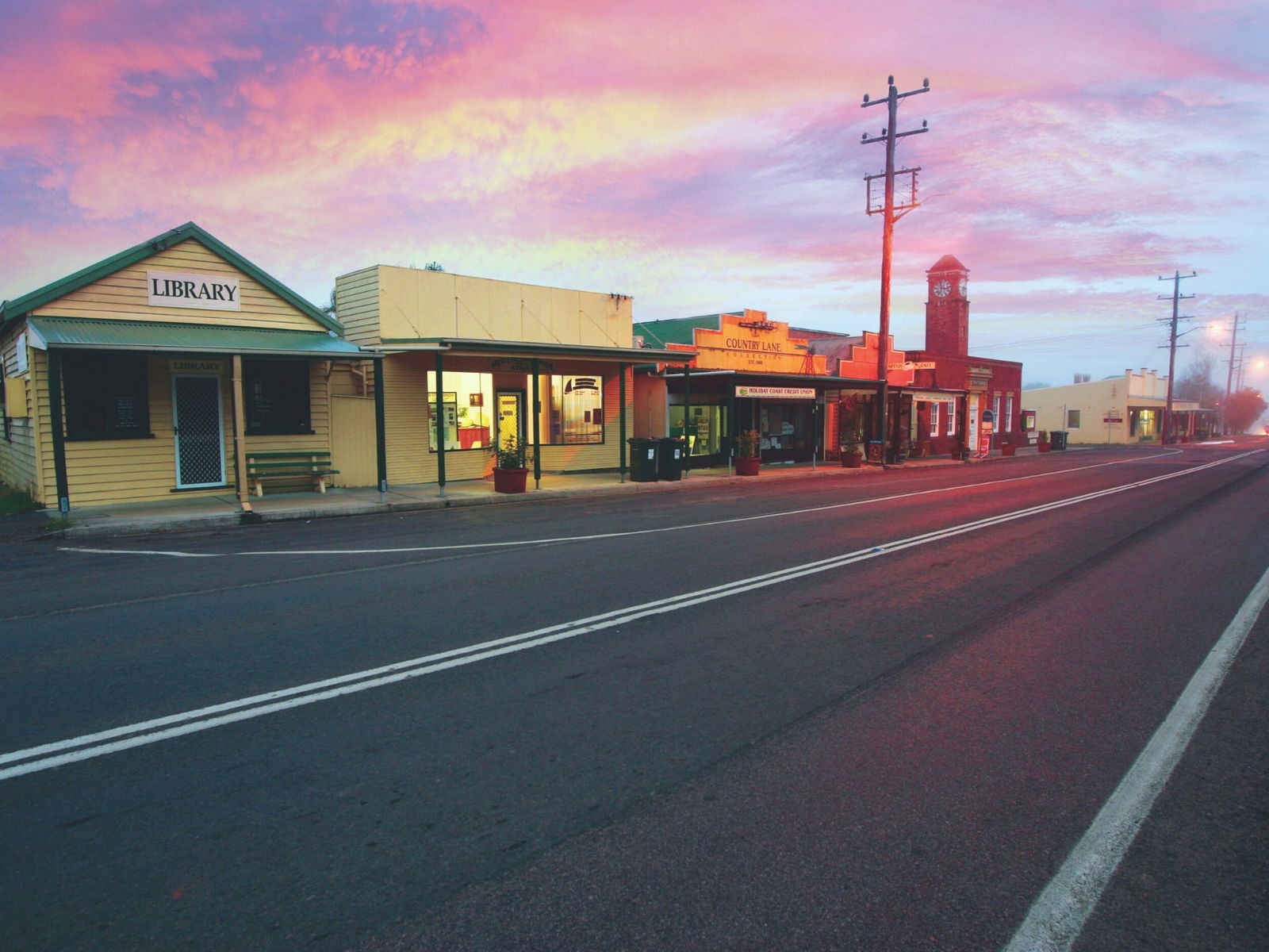 Stroud NSW Accommodation Main Beach