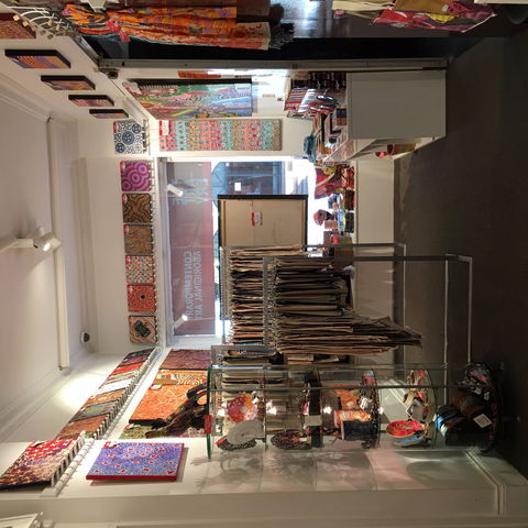The Artery Contemporary Aboriginal Art Gallery - Accommodation Main Beach 2