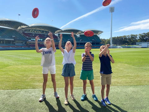 Adelaide Oval Kids Trail - Accommodation Main Beach 0