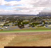 Colac Turf Club - Accommodation Main Beach