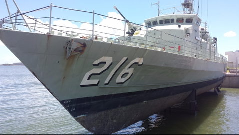 HMAS Gladstone - Accommodation Main Beach 0