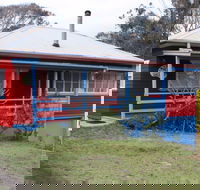 Montague Art and Craft Society  Glasshouse Rocks Road - Accommodation Main Beach