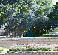 Band Rotunda and Fairy Fountain - Accommodation Main Beach