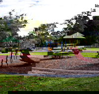 Cascade Gardens - Accommodation Main Beach