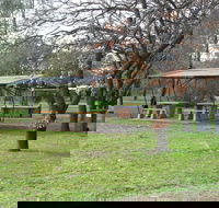 Gogeldrie Weir - Accommodation Main Beach