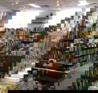 Mr Pickwicks Fine Old Books - Accommodation Main Beach