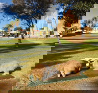 Queen Square Moonta - Accommodation Main Beach