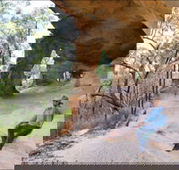 Sandstone Caves Walking Track - Accommodation Main Beach
