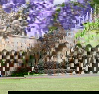 The University of Queensland - Accommodation Main Beach