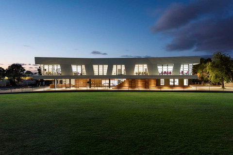 Bowery Theatre - Accommodation Main Beach 1