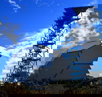 Gravity Discovery Centre and Observatory - Accommodation Main Beach