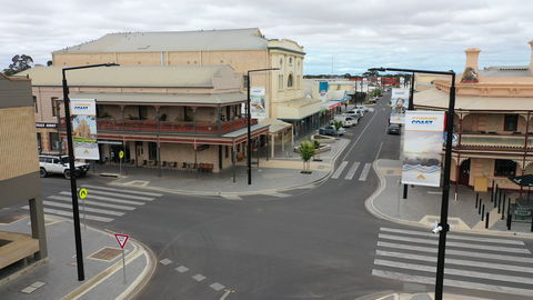 Kadina Shopping - Accommodation Main Beach 0