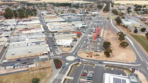 Kadina Shopping - Accommodation Main Beach 1