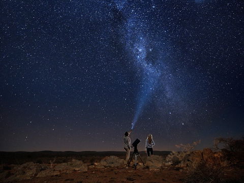 Outback Astronomy - Accommodation Main Beach 1