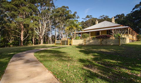 Roto House - Accommodation Main Beach 0