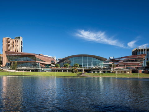 Adelaide Convention Centre - Accommodation Main Beach 1