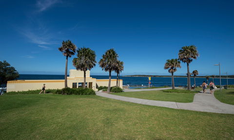 Oak Park - Accommodation Main Beach 0