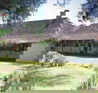 Pinjarra - Accommodation Main Beach
