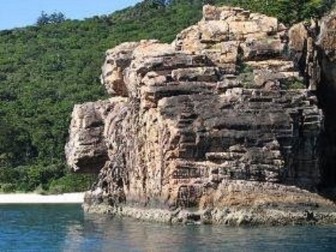 The Pinnacles - Accommodation Main Beach 0