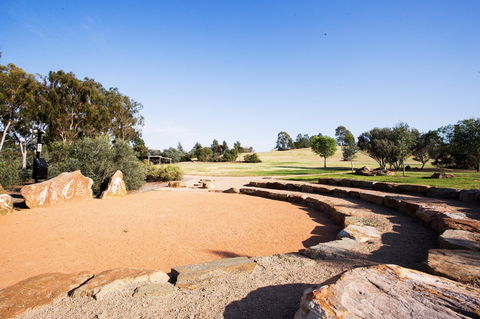 Wiradjuri Amphitheatre - Accommodation Main Beach 0