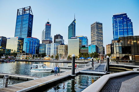 A Day In Perth - Accommodation Main Beach 0