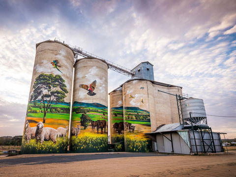 Grenfell Commodities Silos - Accommodation Main Beach 0