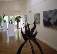 Ivy Hill Gallery - Accommodation Main Beach