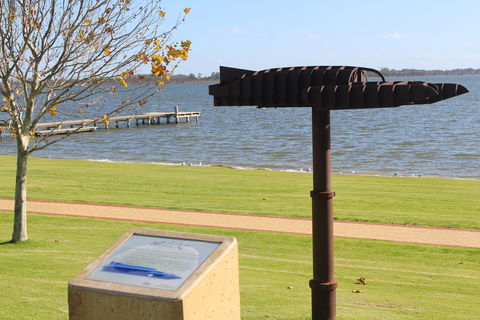 K7 Monument Barmera - Accommodation Main Beach 0