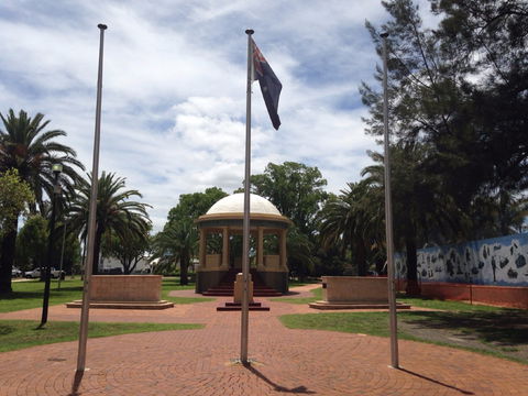 Kingaroy Memorial Park - Accommodation Main Beach 0