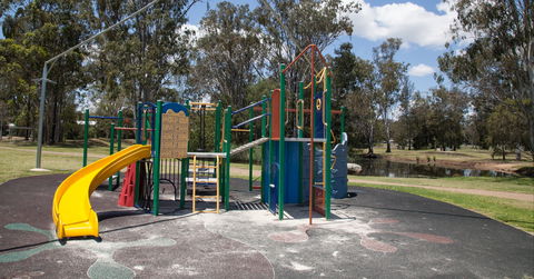 Pioneer Park - Accommodation Main Beach 1