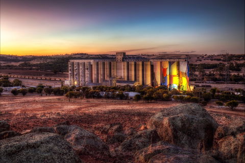 PUBLIC Silo Trail: Northam - Accommodation Main Beach 2