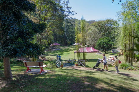 Spring Bluff Railway Station - Accommodation Main Beach 2