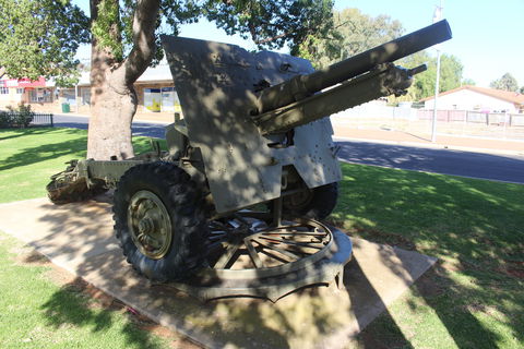 War Gun Trophy - Accommodation Main Beach 0