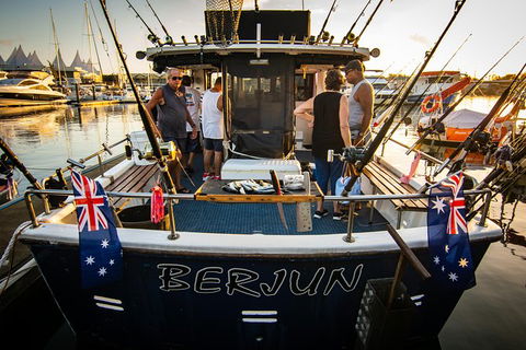 Fishing In The Marina Mirage - Accommodation Main Beach 0