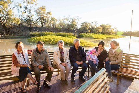 Starlights Cruise Experience - Accommodation Main Beach 6