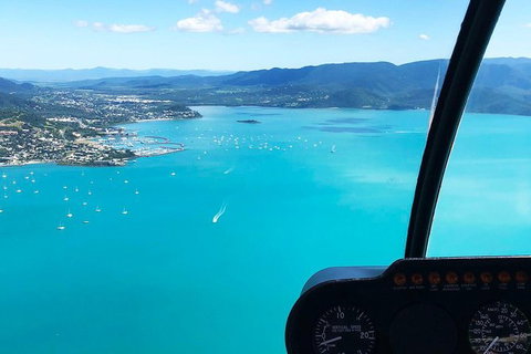 Reef & Whitehaven Landing - Accommodation Main Beach 8