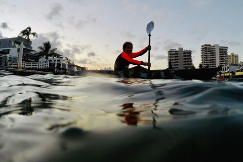 Surfers Paradise Sunset Kayak And Dinner - Accommodation Main Beach 1
